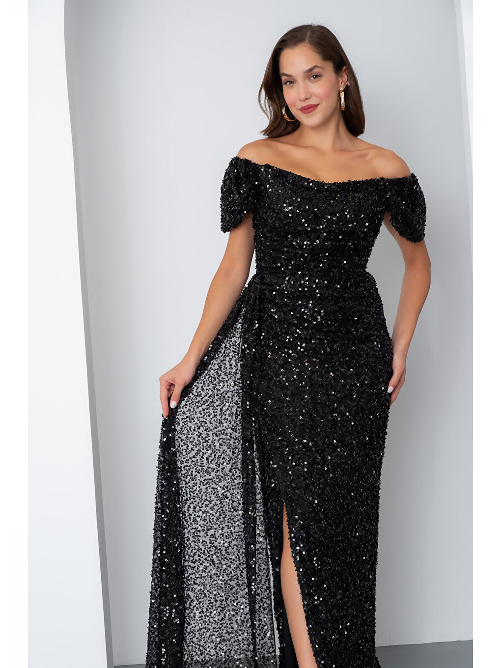 Kadın Siyah Pul Payet İşlemeli Uzun Abiye Elbise-2