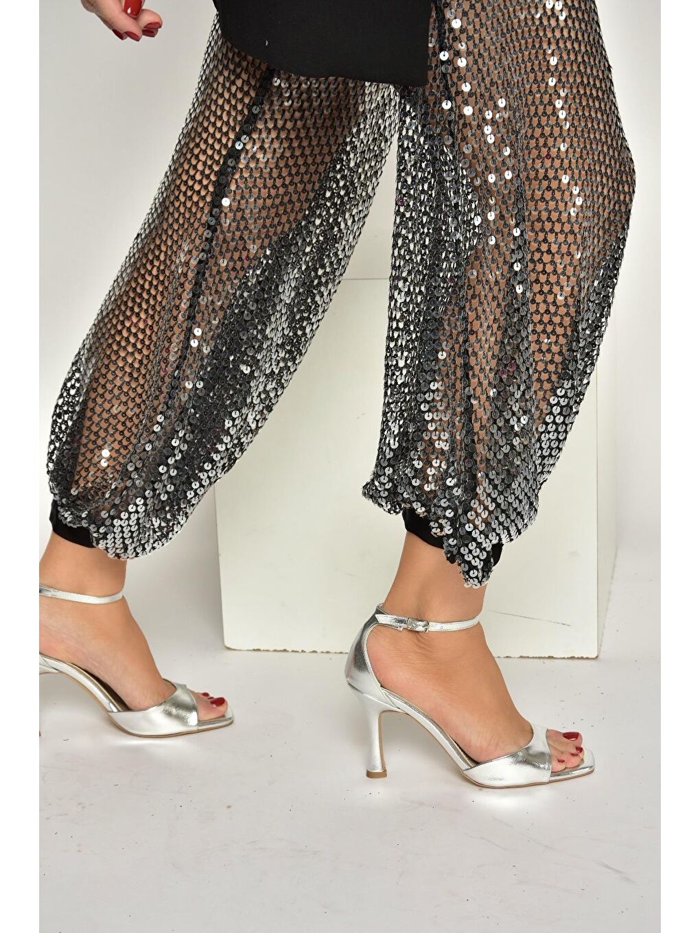 Gri Gümüş Kadın Topuklu Ayakkabı Y569823309-4