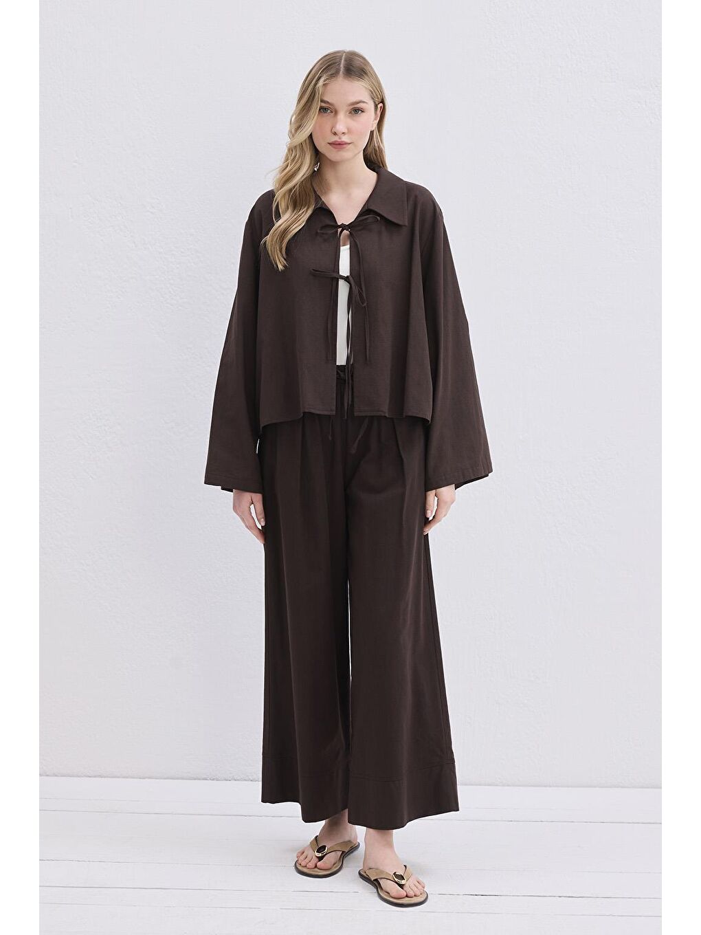 Kahverengi İsabel Yakalı Bağlamalı Gömlek Kahve-5