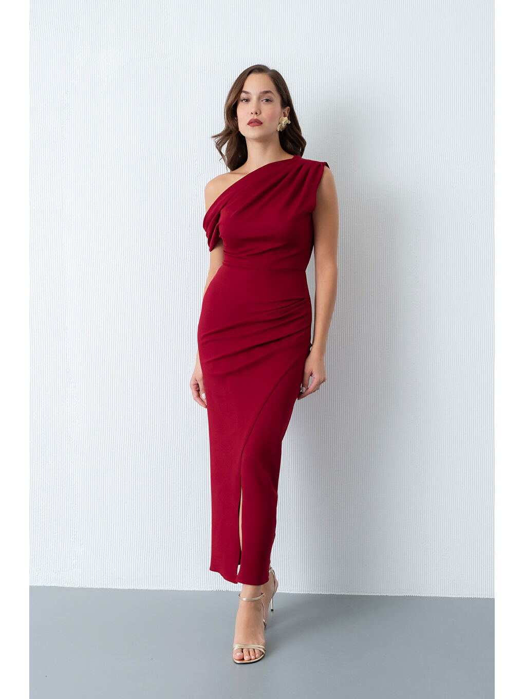 Kadın Bordo Omuz Dekolteli Midi Davet Elbisesi-2
