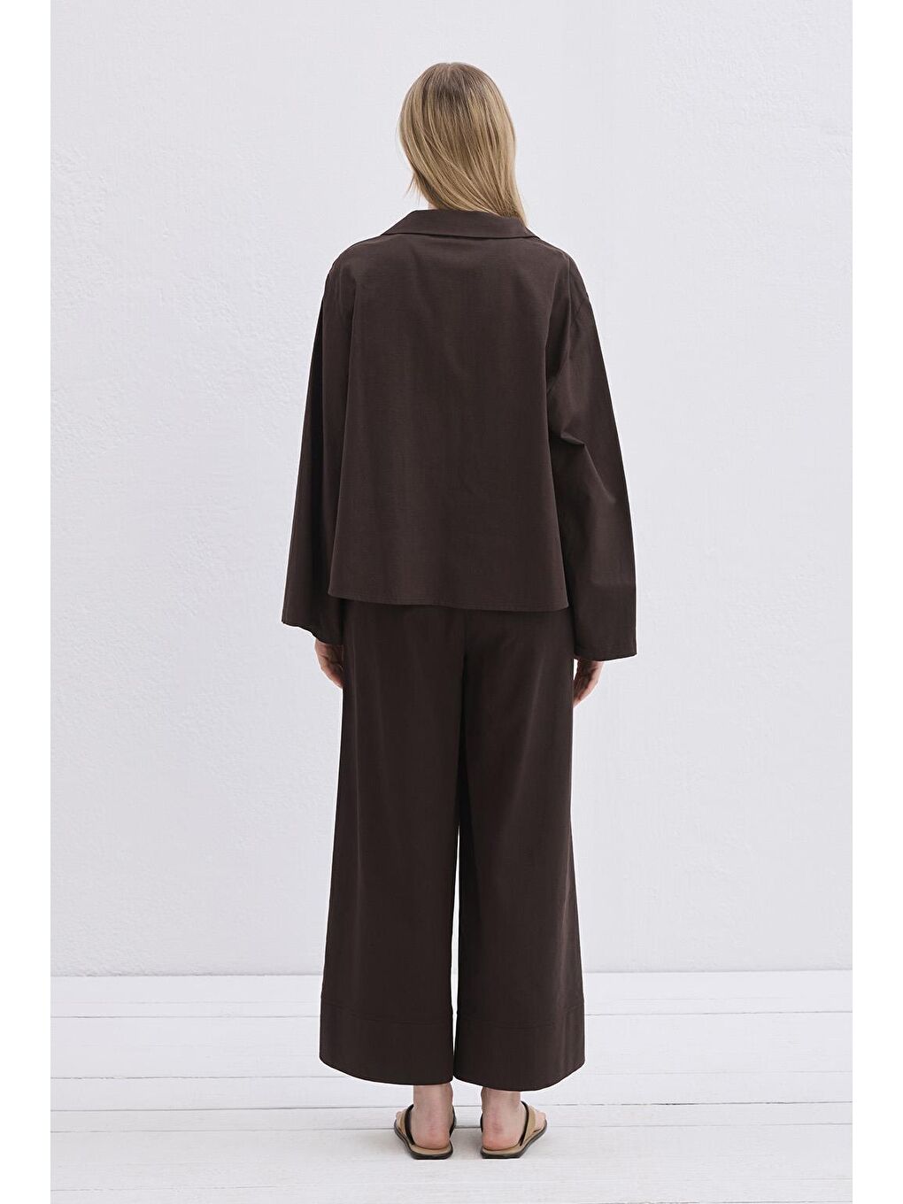 Kahverengi İsabel Yakalı Bağlamalı Gömlek Kahve-7