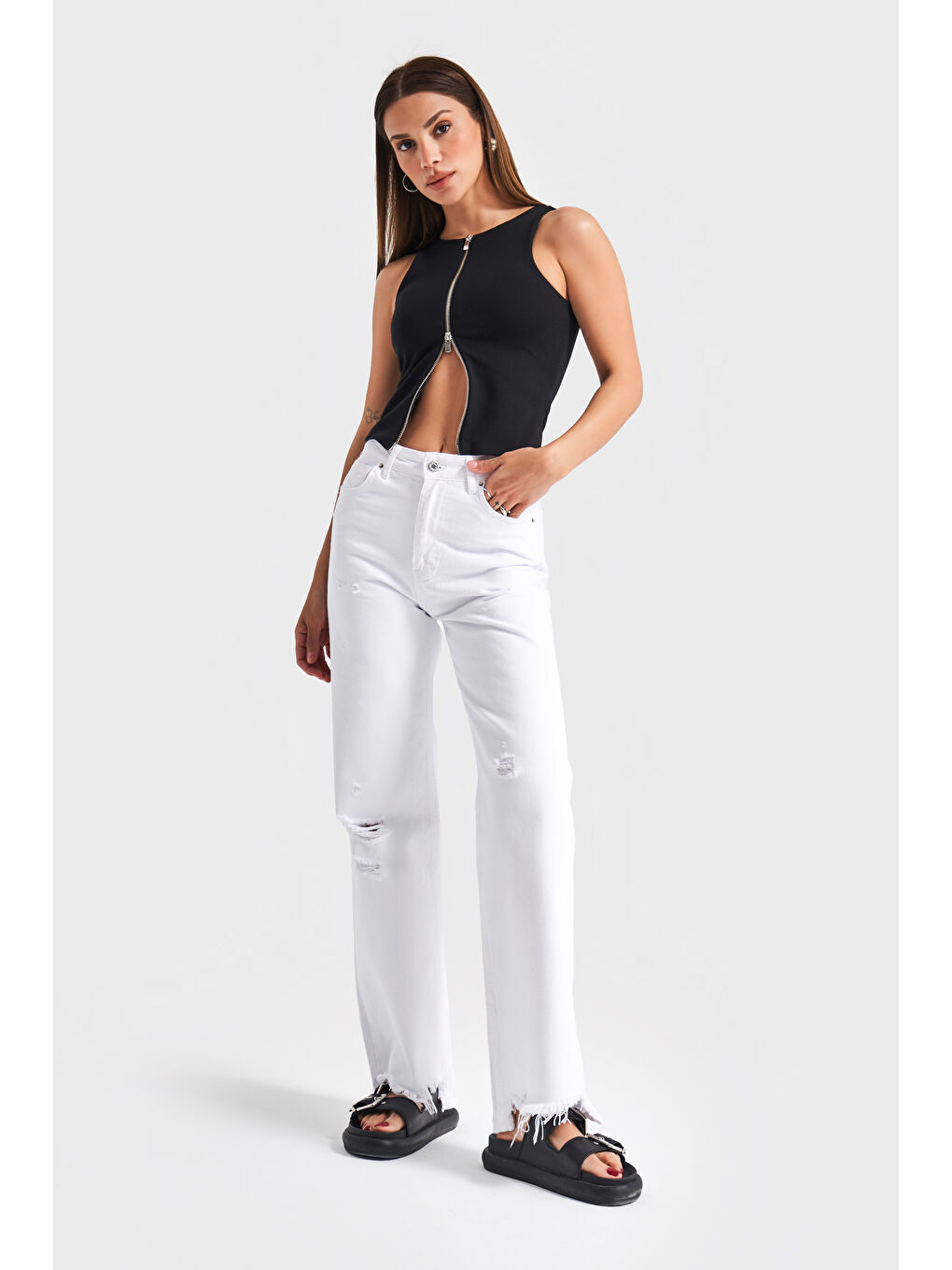 Kadın Beyaz Renk 13s5 2 Straight Fit Yüksek Bel  100 Pamuk Yırtık Detaylı Denim Jean-4
