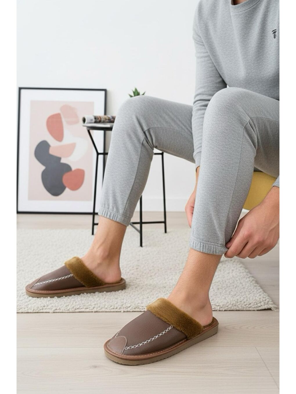 Kahverengi Bets Pofuduk Suni Deri İçi Kürklü Erkek Ev Terliği Ses Yapmaz Taban Misafir Terliği