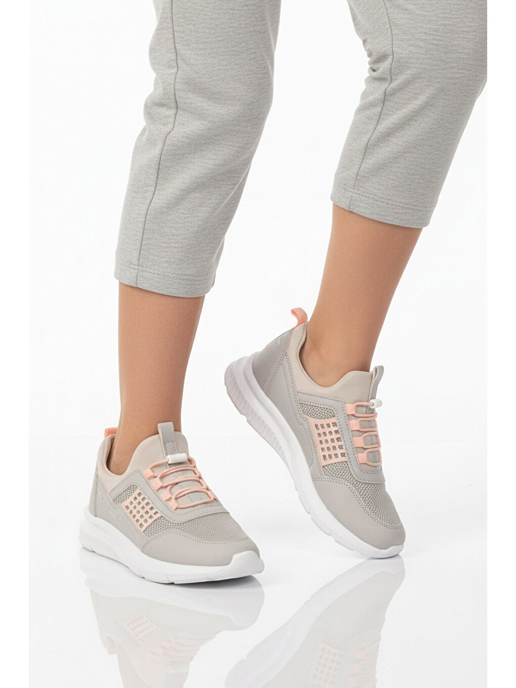 Pembe Buz Pudra Fileli Hafif Esnek Kız Çocuk Spor Ayakkabı 9060 Motano F-1