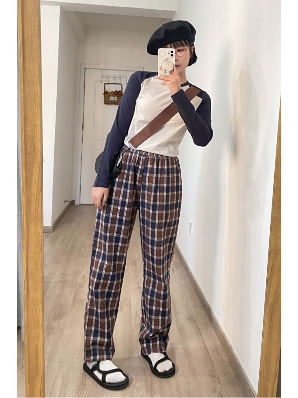 Beyaz Kadın Bisiklet Yaka Renk Bloklu Uzun Kollu Slim Fit Pamuklu Tişört-1