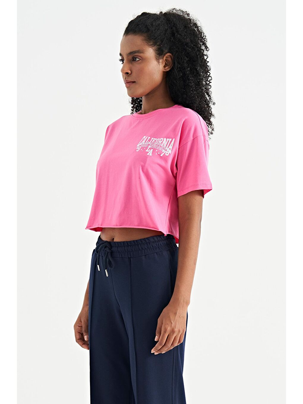 Veryperi Koyu Pembe Şeker Pembe Baskılı Düşük Kol Detaylı Oversize Kadın Crop T-Shirt - 02179 - 4