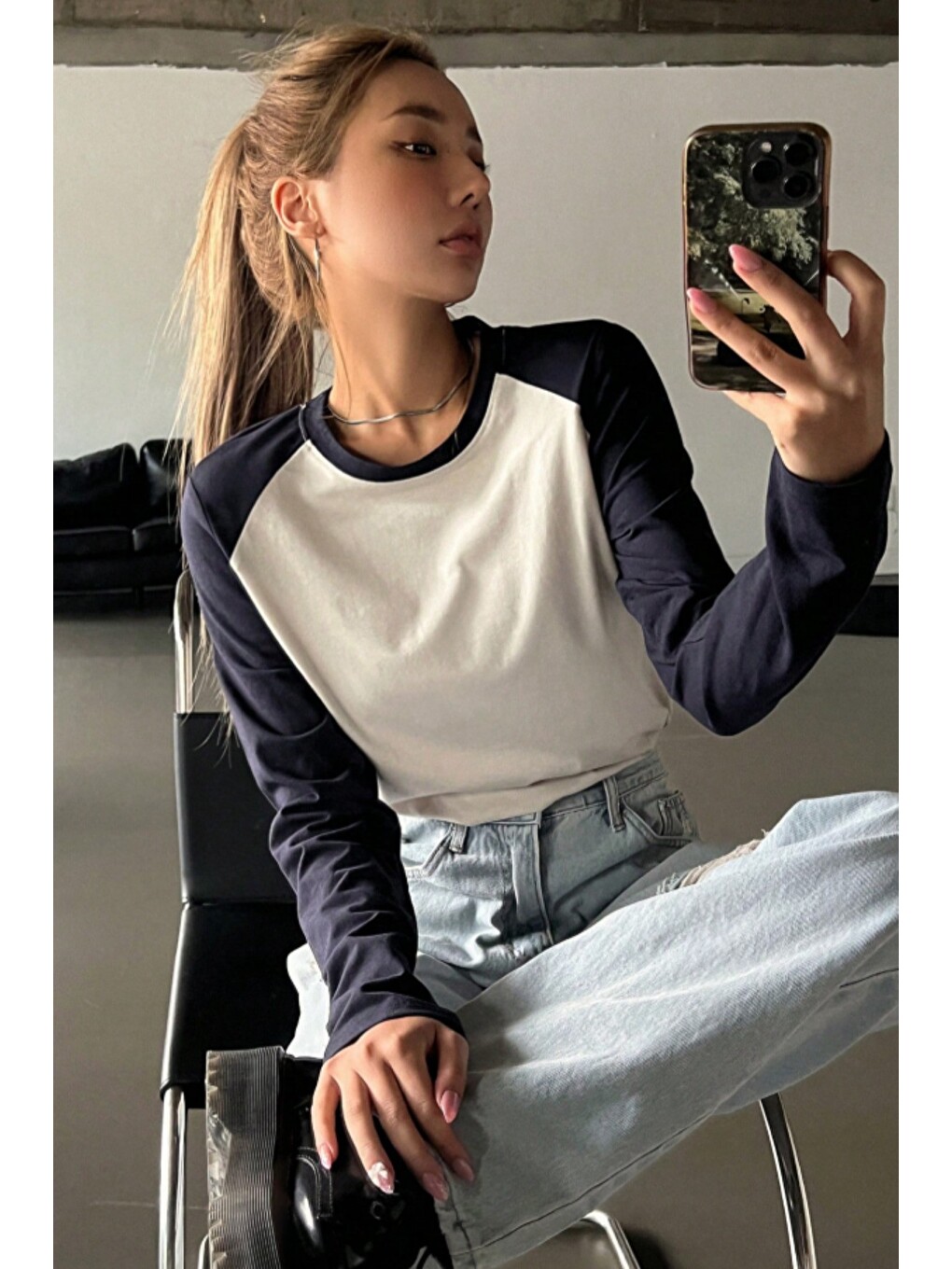 Beyaz Kadın Bisiklet Yaka Renk Bloklu Uzun Kollu Slim Fit Pamuklu Tişört-3
