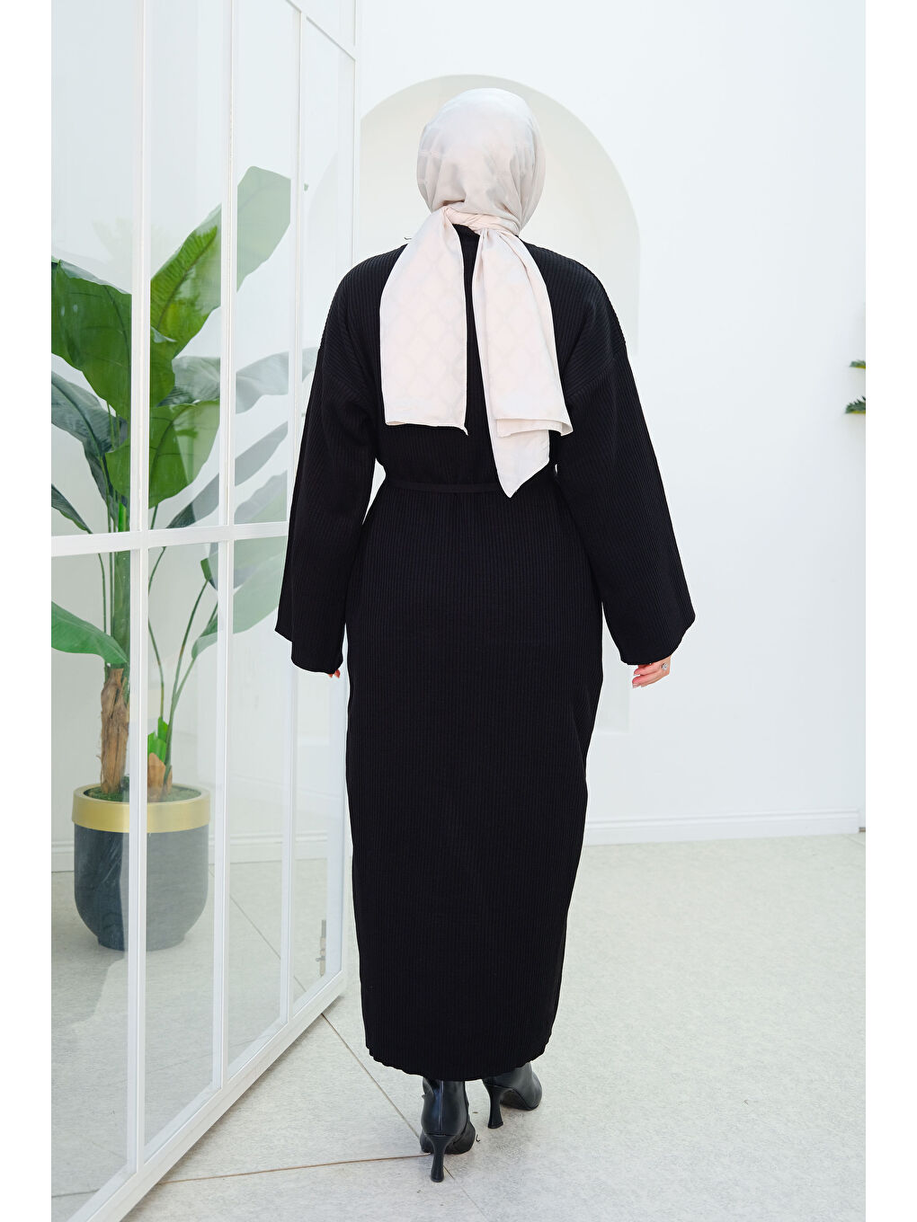 Bel Bağlamalı Elbise Siyah-2