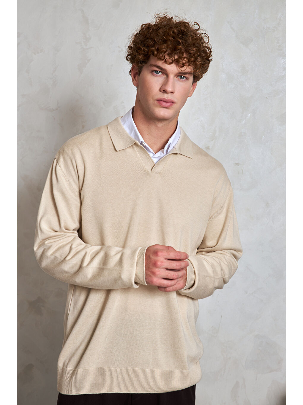 Ekru Erkek Pamuklu Polo Yaka Oversize Triko Kazak