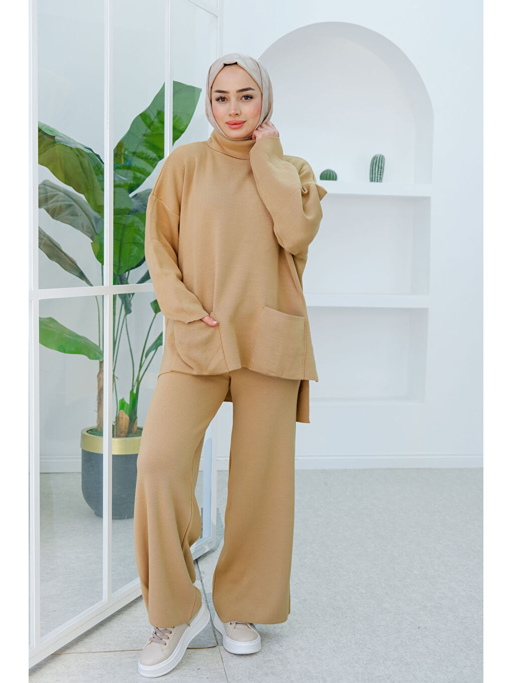 Balıkçı Yaka Cep Detaylı Takım Bej