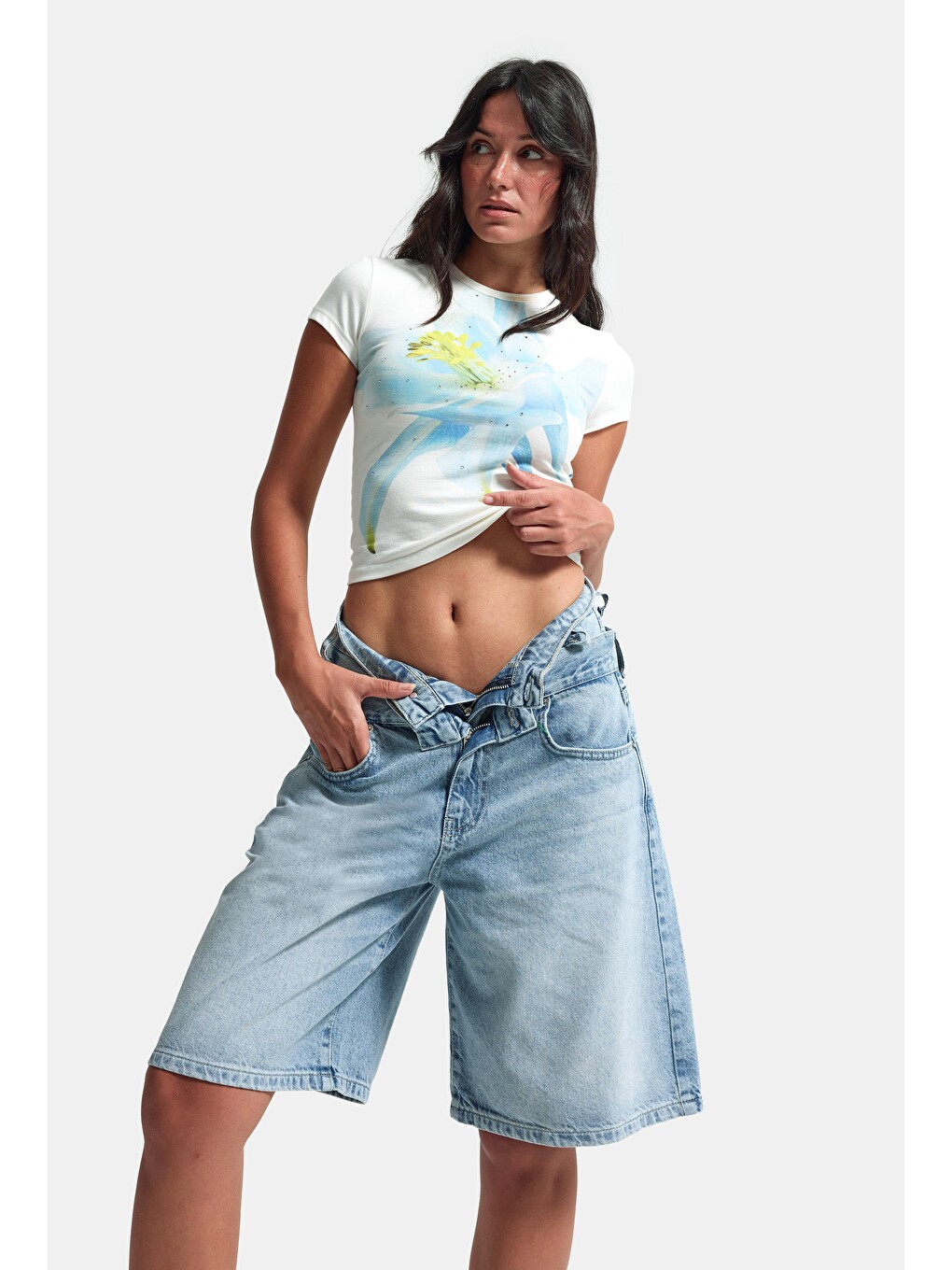Mavi Kadın Jean Rengi 4s6-32 Baggy Fit Yüksek Bel Tasarım Denim Bermuda Şort
