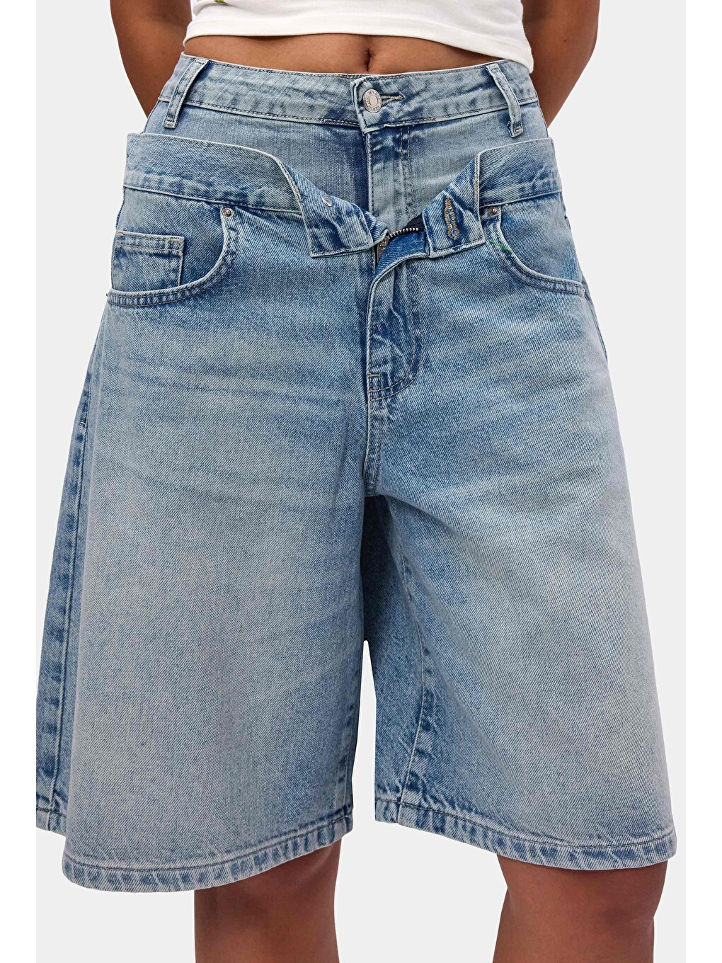 Mavi Kadın Jean Rengi 4s6-32 Baggy Fit Yüksek Bel Tasarım Denim Bermuda Şort-1
