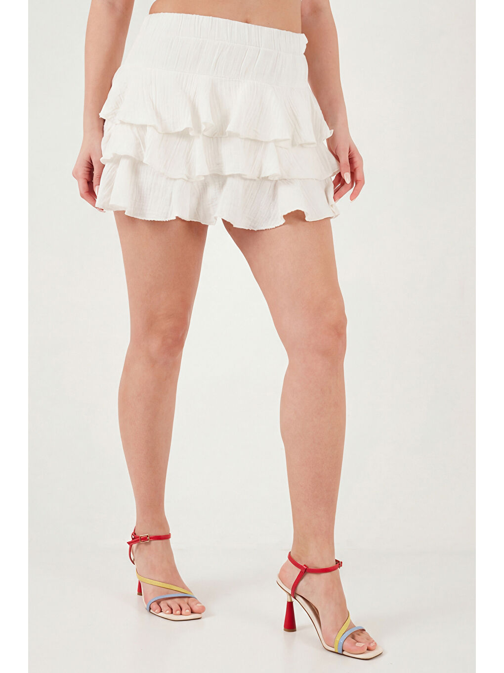 Ekru Pamuklu Regular Fit Fırfırlı Mini Müslin Şort Etek 5866662-4