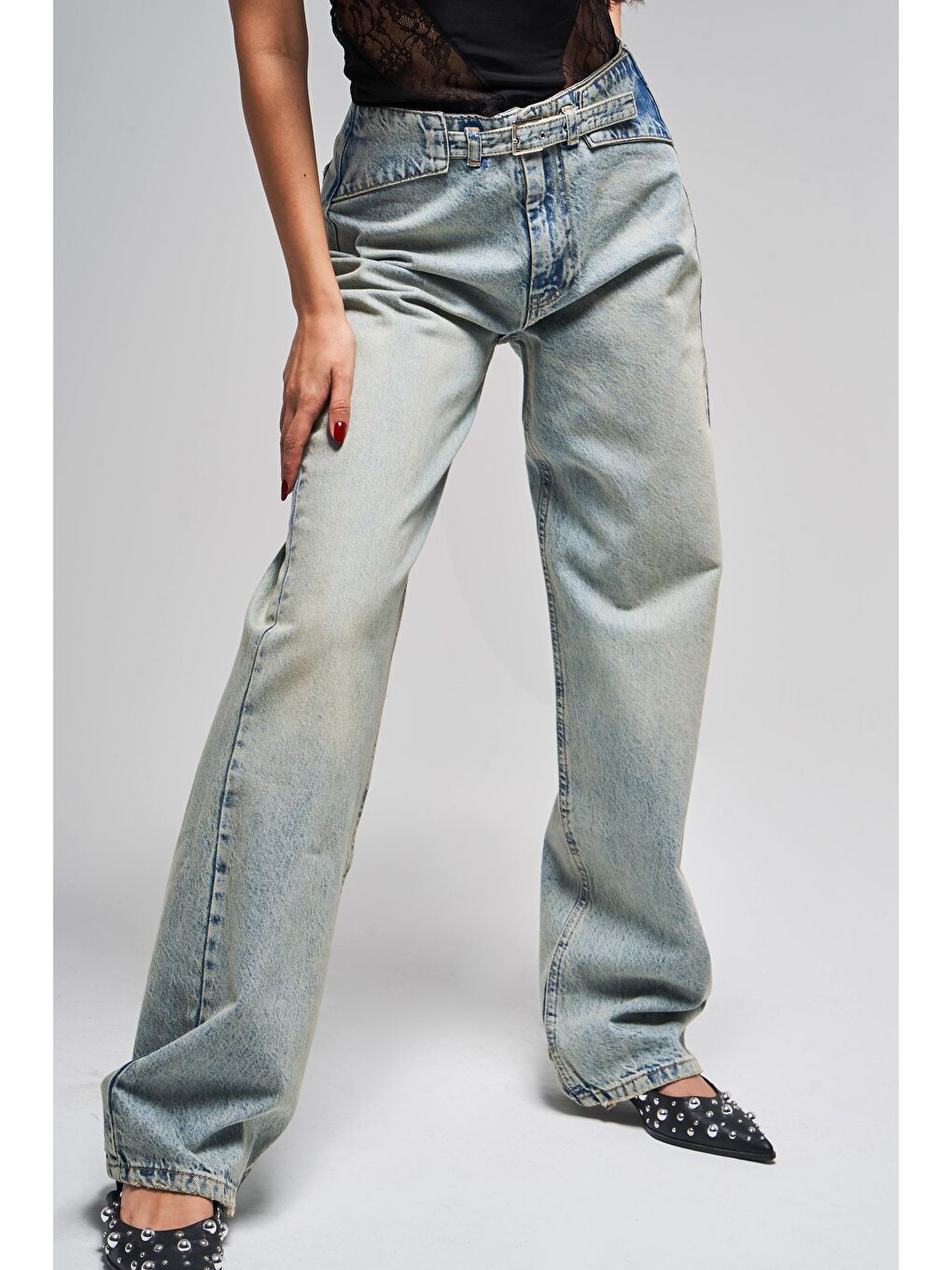 Mavi Kadın T. Jean Rengi 17s5-32 Loose Fit Kemer Detaylı İç Boy 80 cm %100 Pamuk Denim Jean-1