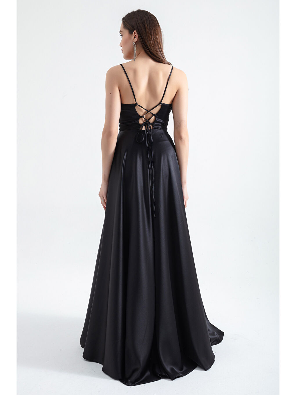 Kadın Siyah İnce Askılı Sırt İp Bağlama Detaylı Abiye-4