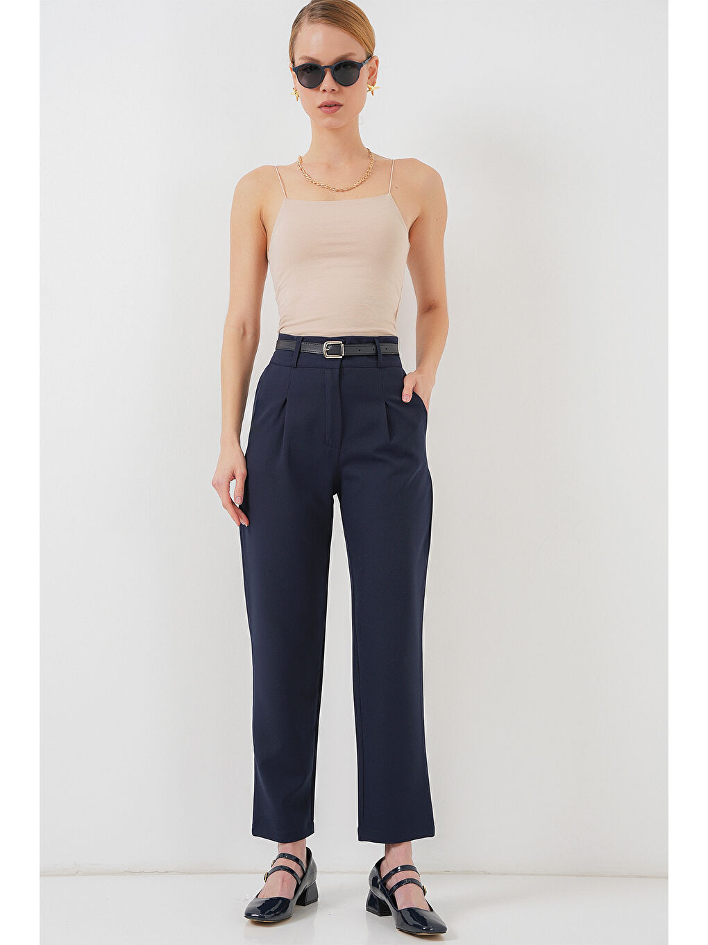 Kadın Pileli Kemerli Kumaş Pantolon 6725 - Lacivert-2