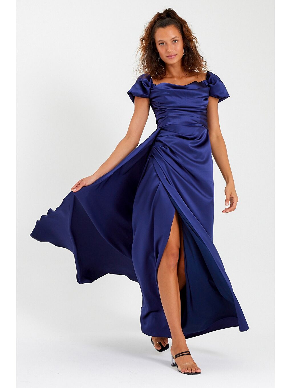 Kadın Lacivert Kayık Yaka Kuyruklu Uzun Saten Abiye & Mezuniyet Elbisesi-1