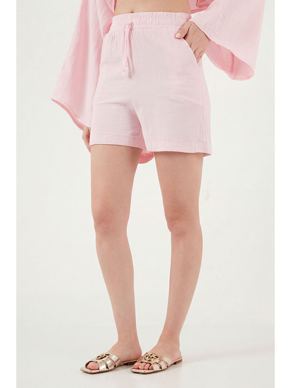 Pembe Pamuklu Comfort Fit Yuvarlak Yaka Şortlu Kadın Müslim Takım 5866317-5