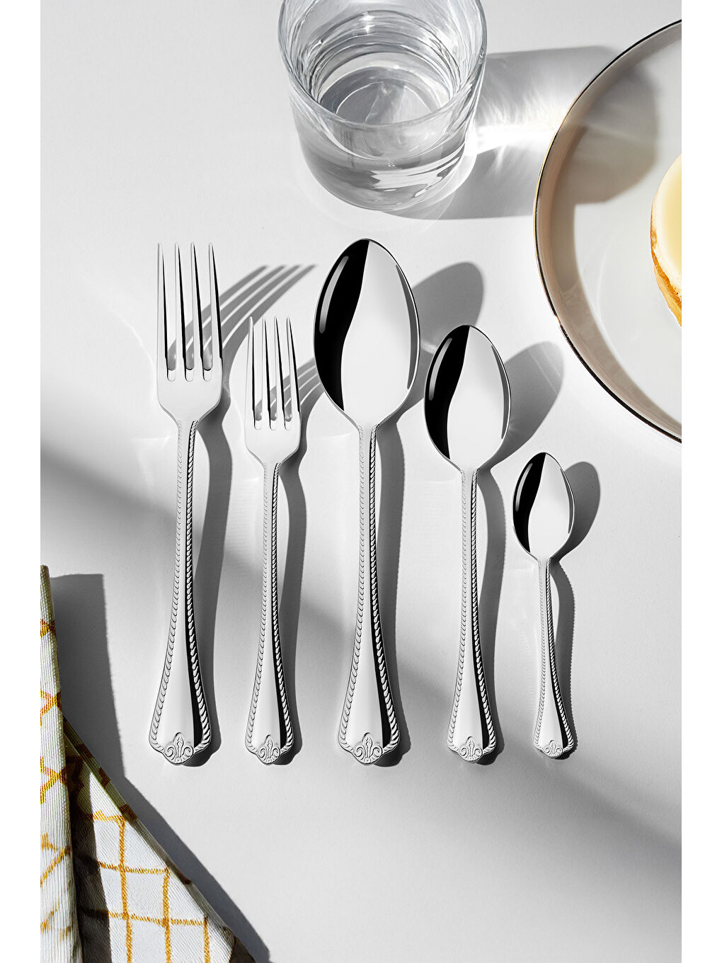 Gri Fulya Sade 6 Kişilik 30 Parça Kutulu Çatal Kaşık Takımı