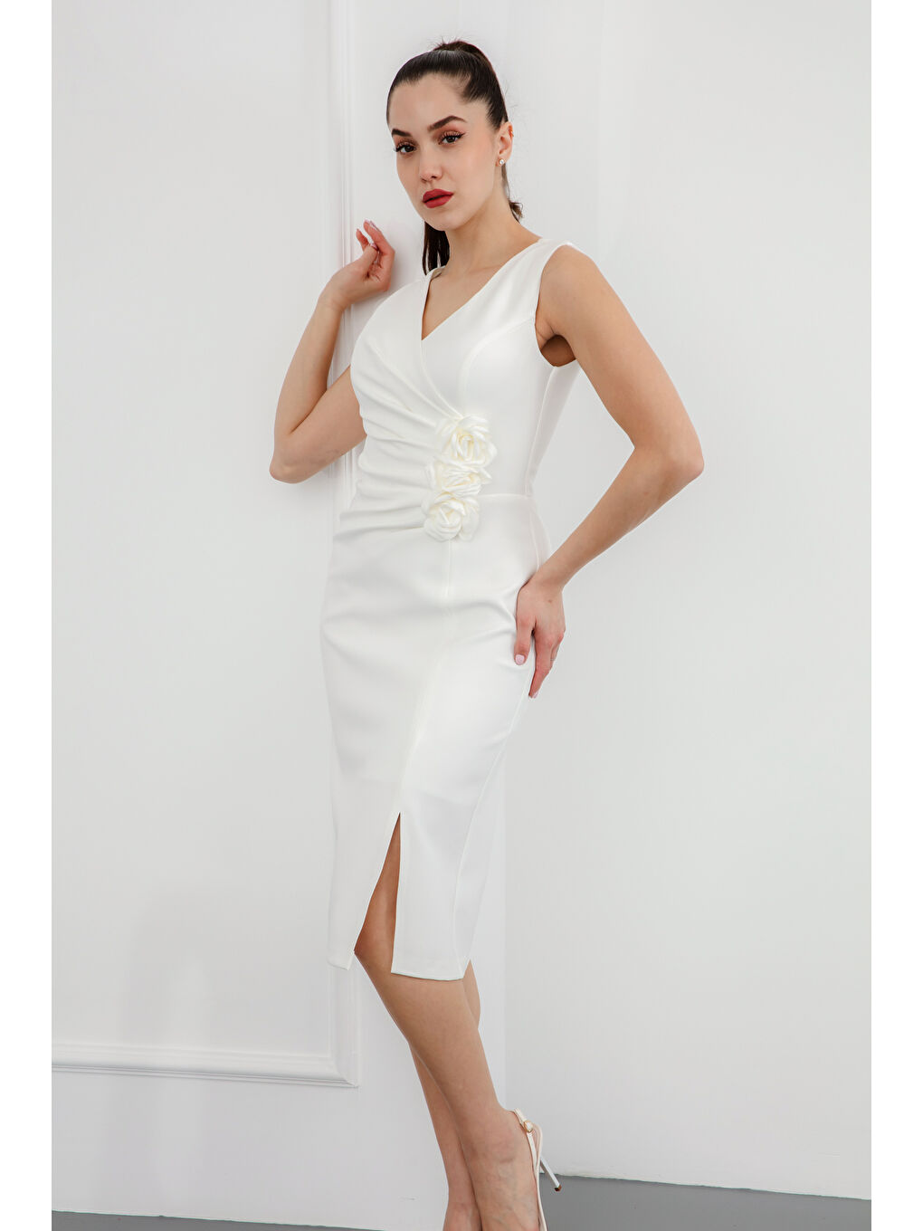 Kadın Beyaz Çiçek Detaylı Söz Nişan Nikah Abiye Elbise-2