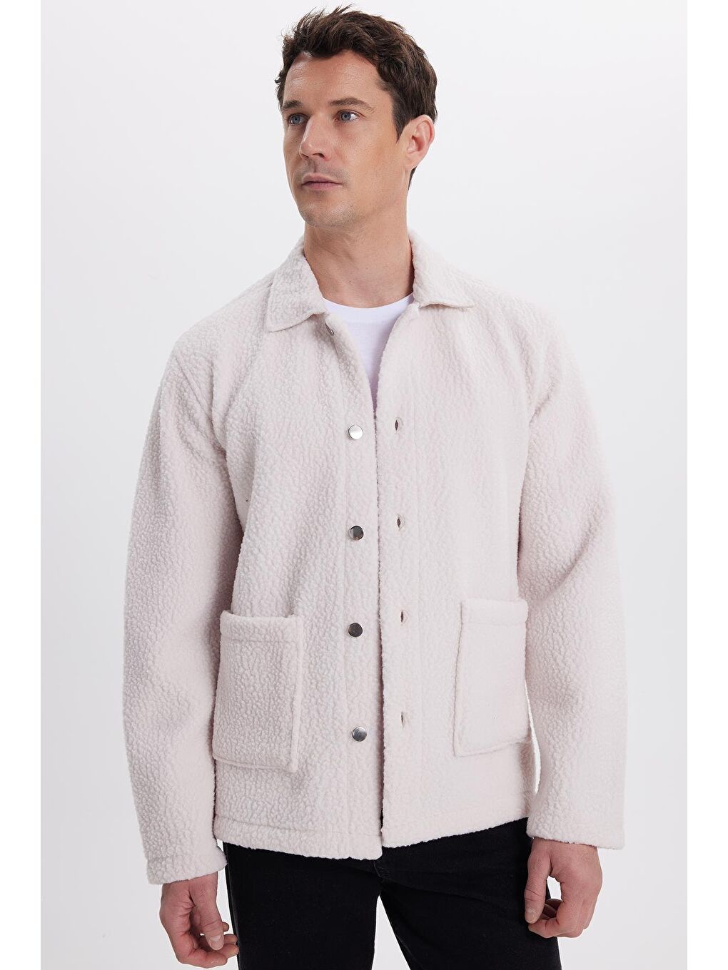 Erkek Regular Fit Rahat Kesim Pelüş Çıtçıtlı Torbalı Çift Cepli Ekru Ceket Gömlek-3