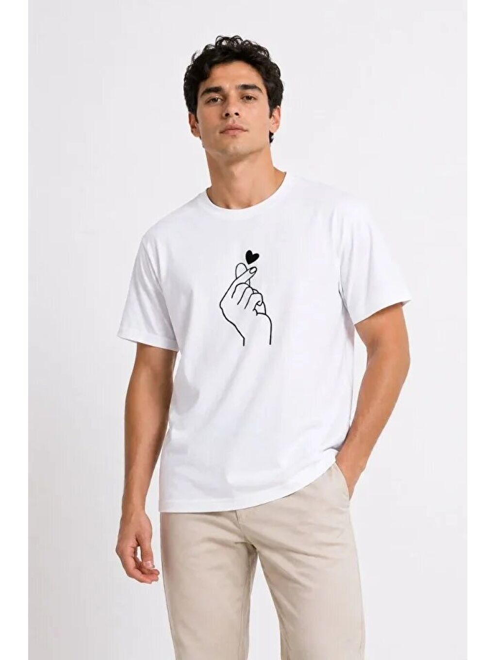 Erkek Kore Parmak Kalp Aşk Temalı Minimal Baskılı Tişört Yazlık Kısa Kol T-Shirt - Beyaz-3