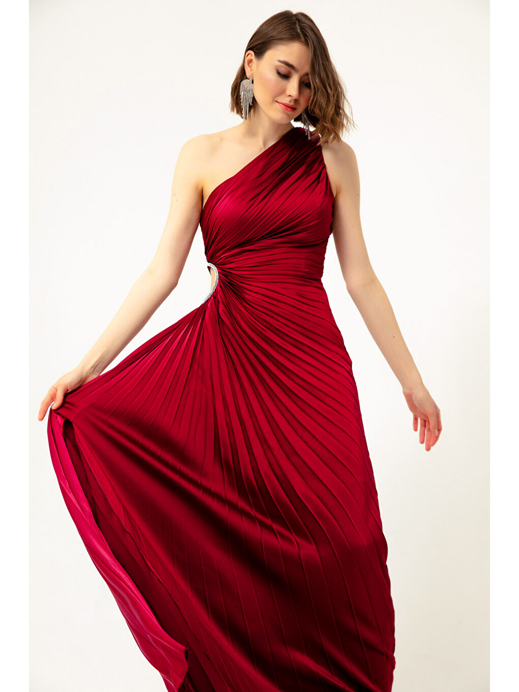 Kadın Kırmızı Tek Omuzlu Dekolteli Uzun Abiye Elbise
