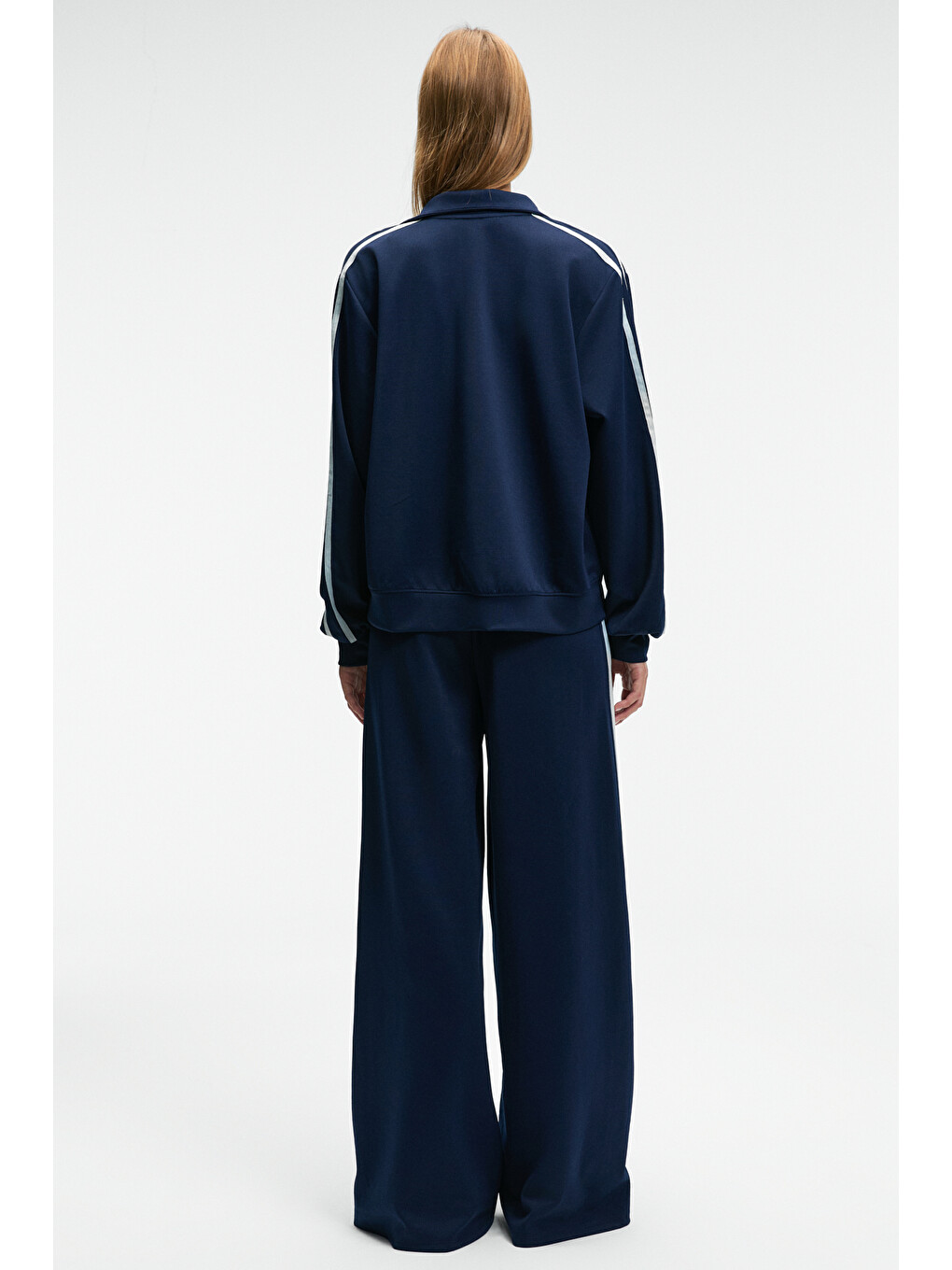 Zınnıe Kadın Regular Nakış Ve Yan Şerit Detaylı Metal Fermuarlı Dik Yaka Lacivert Sweatshirt-3