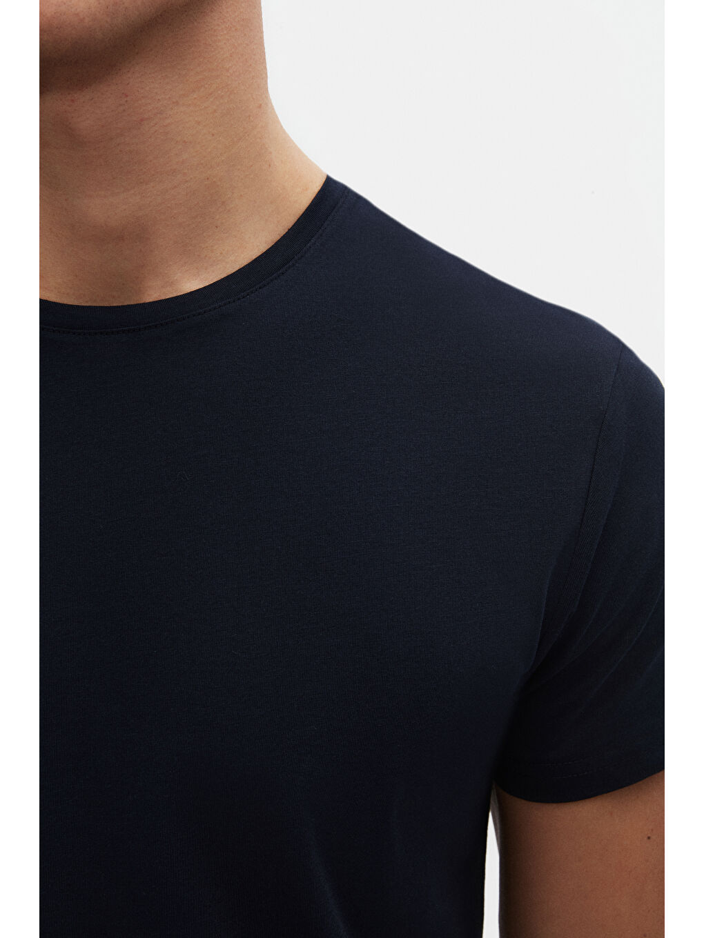 Slim Fit Lacivert Bisiklet Yaka %100 Pamuklu Nefes Alabilen T-Shirt-1