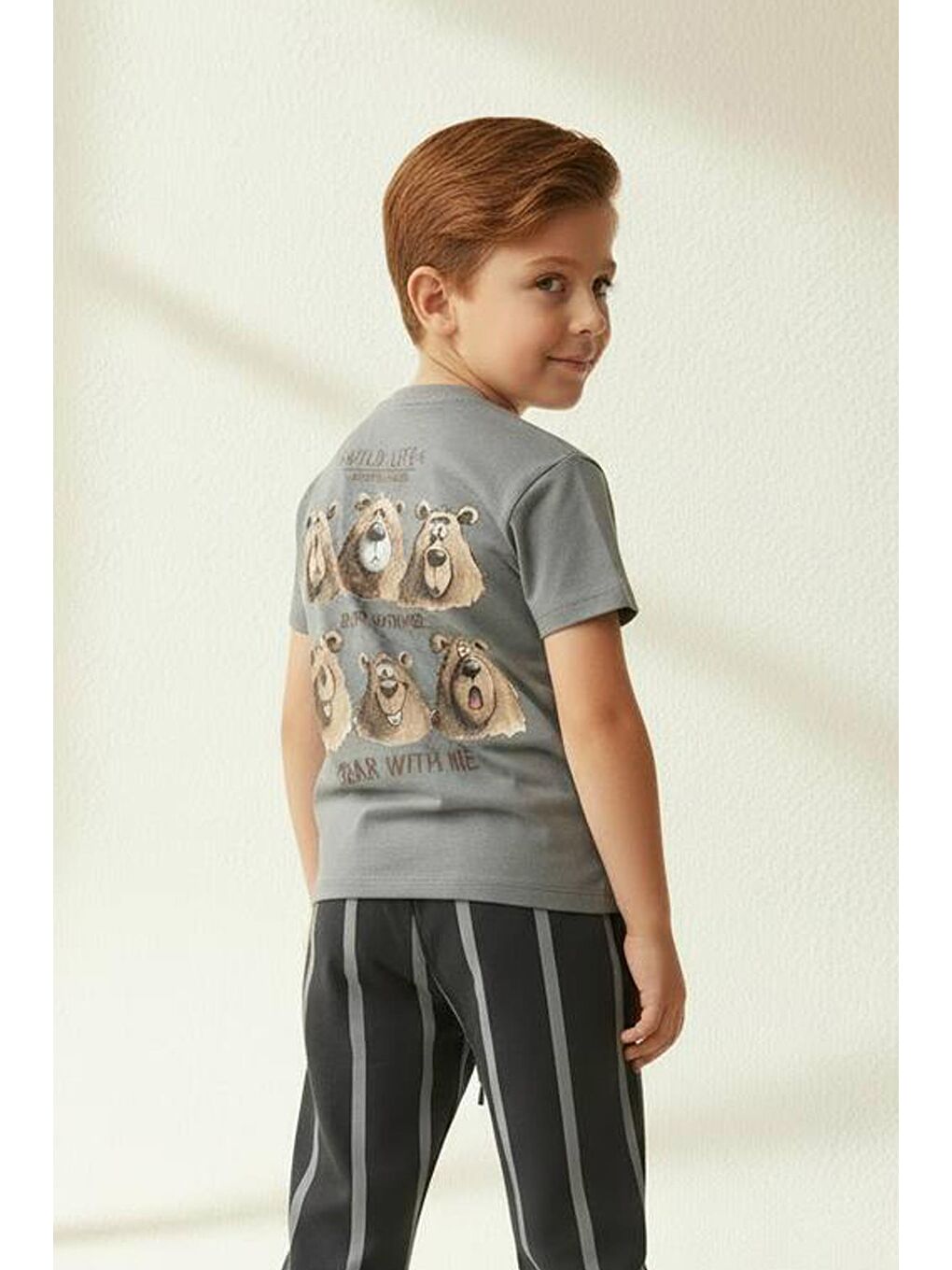 Gri Erkek Çocuk Pamuklu Ayıcık Baskılı T-Shirt Ve Çizgili Eşofman Altı 2'Li Takım-1