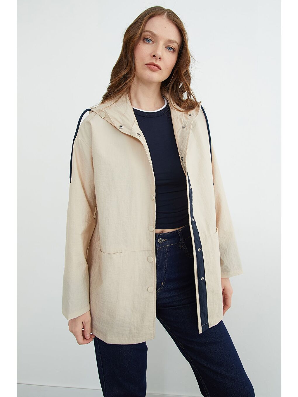 Bej Çıtçıtlı Kapüşonlu Paraşüt Kumaş Ceket-4