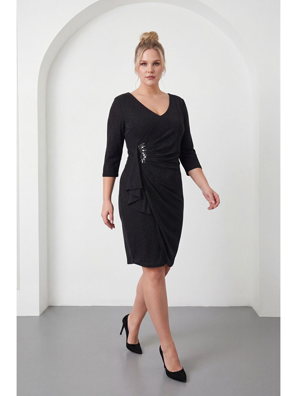 Kadın Siyah V Yaka Simli Midi Büyük Beden Abiye Elbise