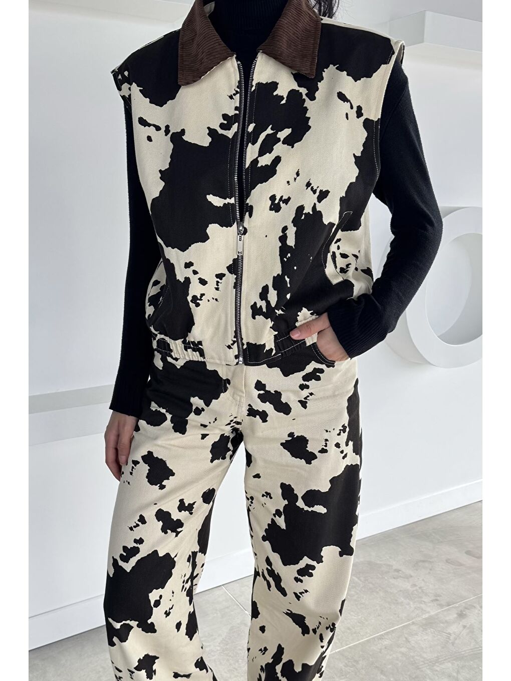 Ekru Kadın Kadife Yaka Desenli Yelek Pantolon İkili Takım-1