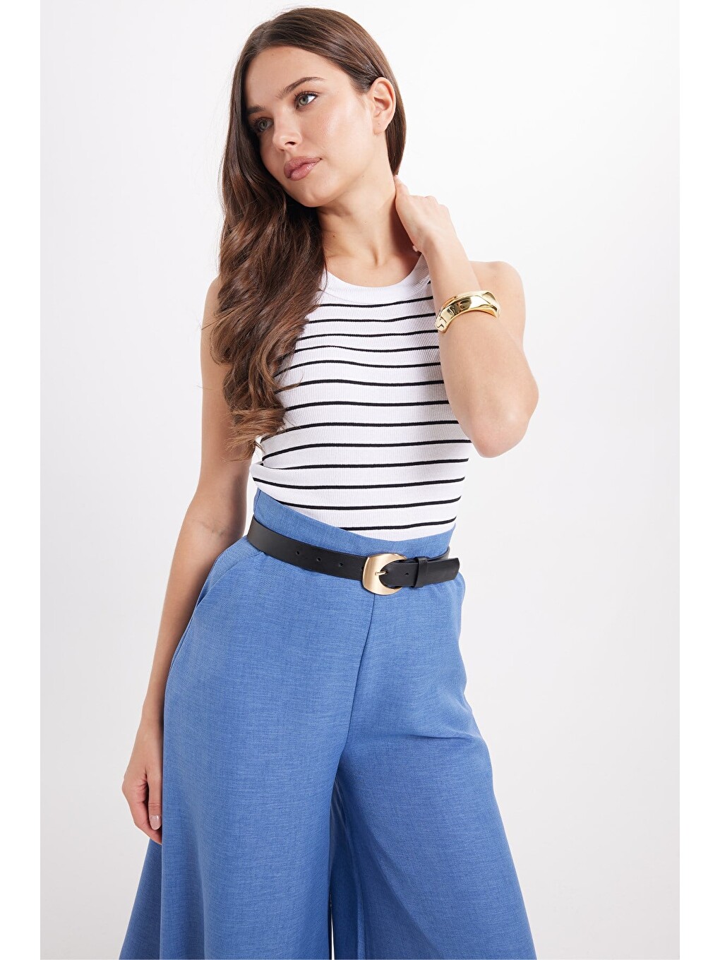 Kadın Slim Fit Dar Kesim Pamuklu Askılı Bisiklet Yaka Çizgili Beyaz Crop Atlet-4