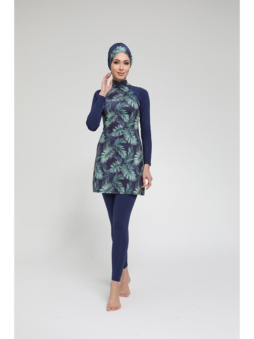Lacivert Tropikal Desen Garnili Taytlı Kapalı Tesettür Mayo 22412242