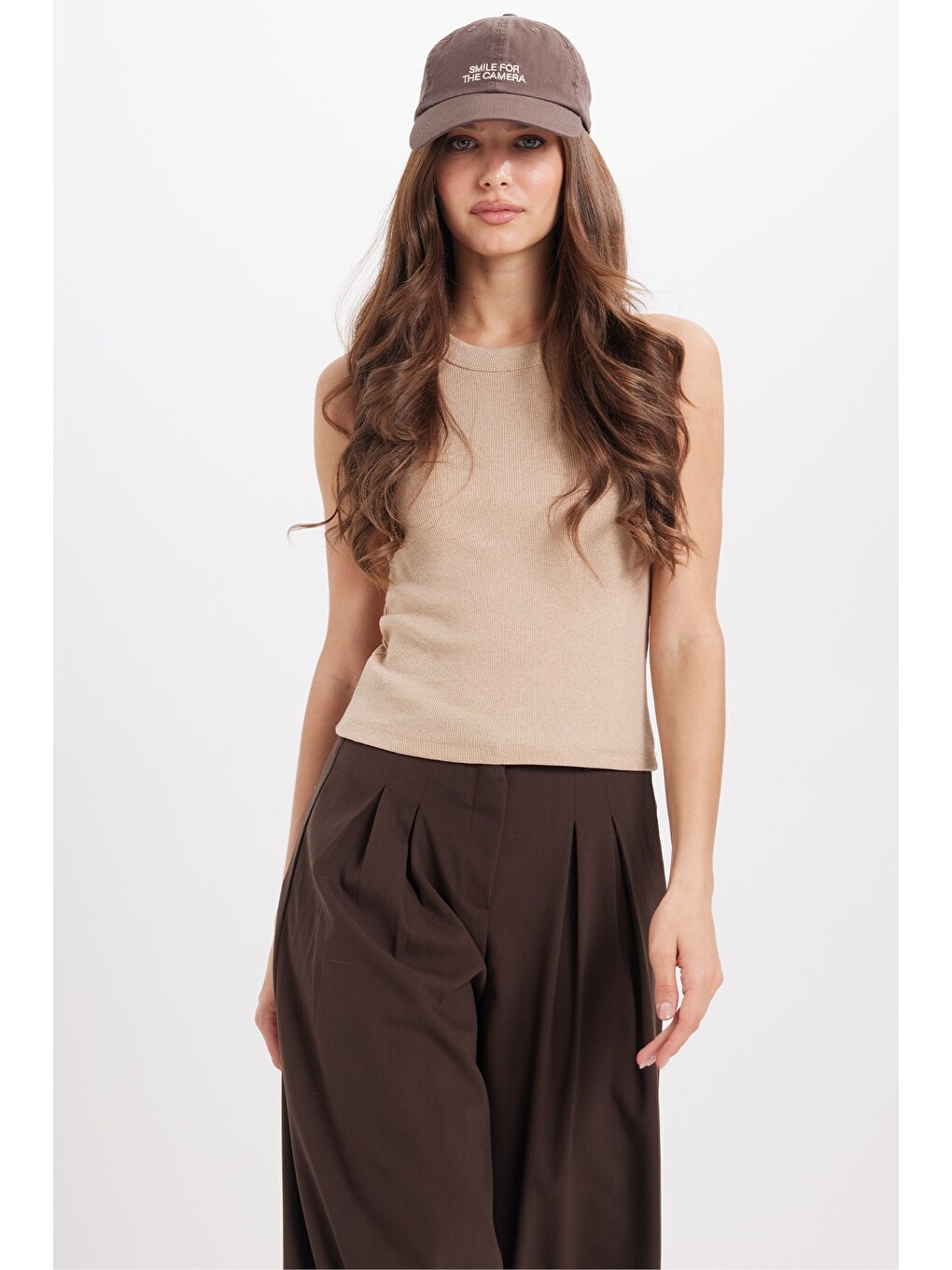 Bej Kadın Slim Fit Dar Kesim Pamuklu Askılı Bisiklet Yaka Vizon Crop Atlet-2