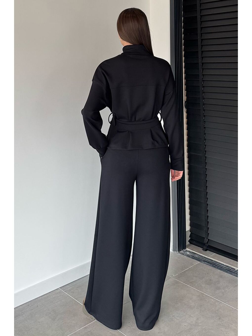 Siyah Kadın Kemer Detaylı Ceket Bel Lastikli Pantolon İkili Takım-3
