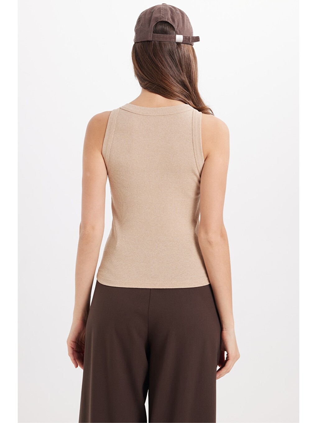 Bej Kadın Slim Fit Dar Kesim Pamuklu Askılı Bisiklet Yaka Vizon Crop Atlet-5