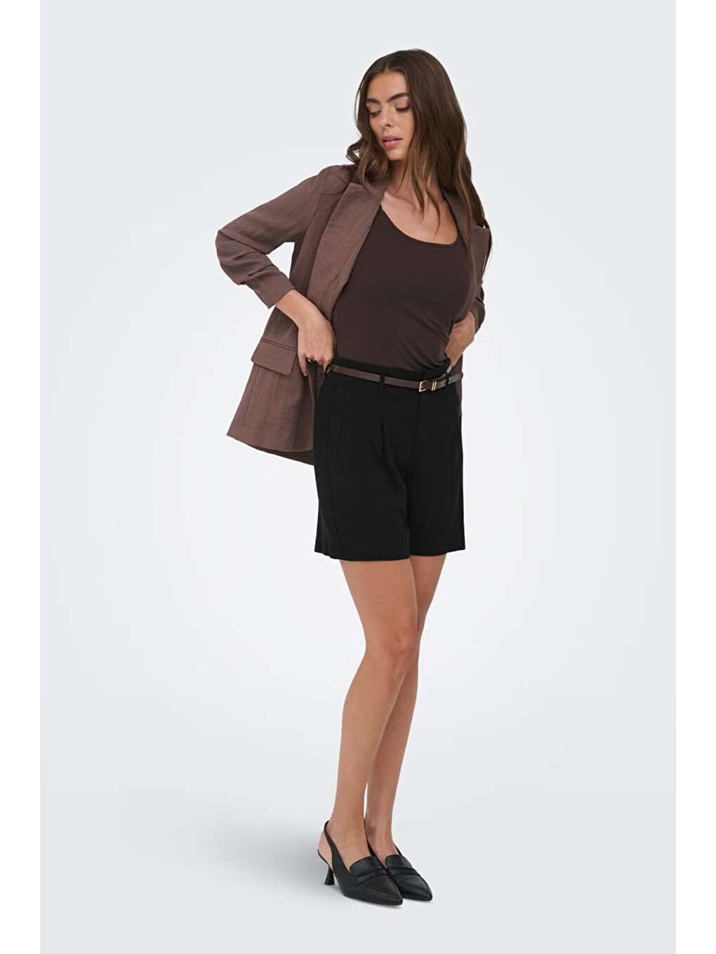 Siyah Onlsiesta Keten Karışımlı Regular Fit Kemer Detaylı Short 15367413-1