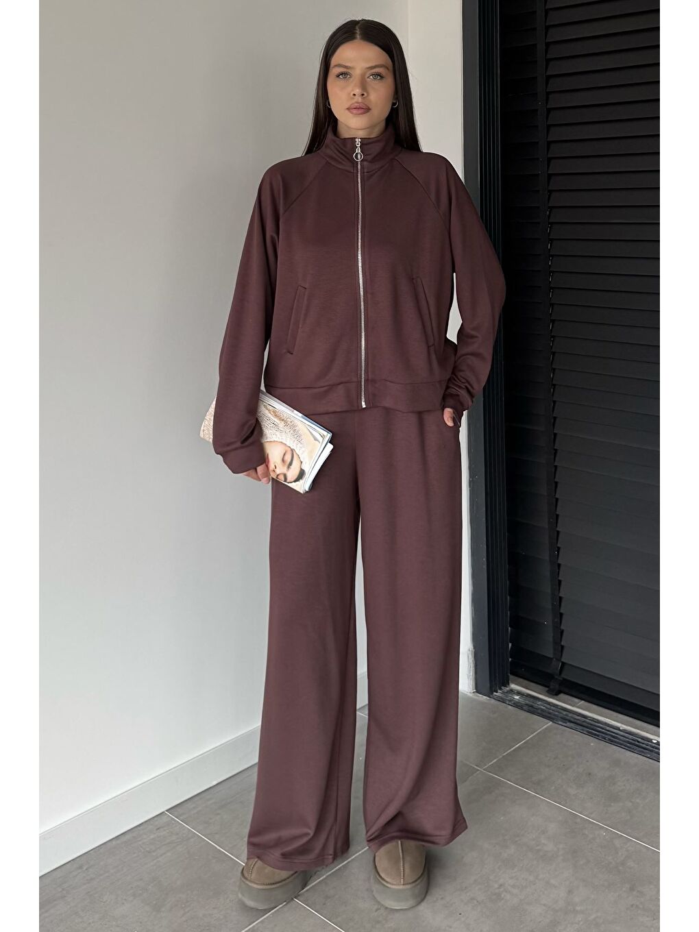 Kahverengi Kadın Ön Fermuarlı Sweat Bel Lastikli Palazzo Pantolon İkili Takım
