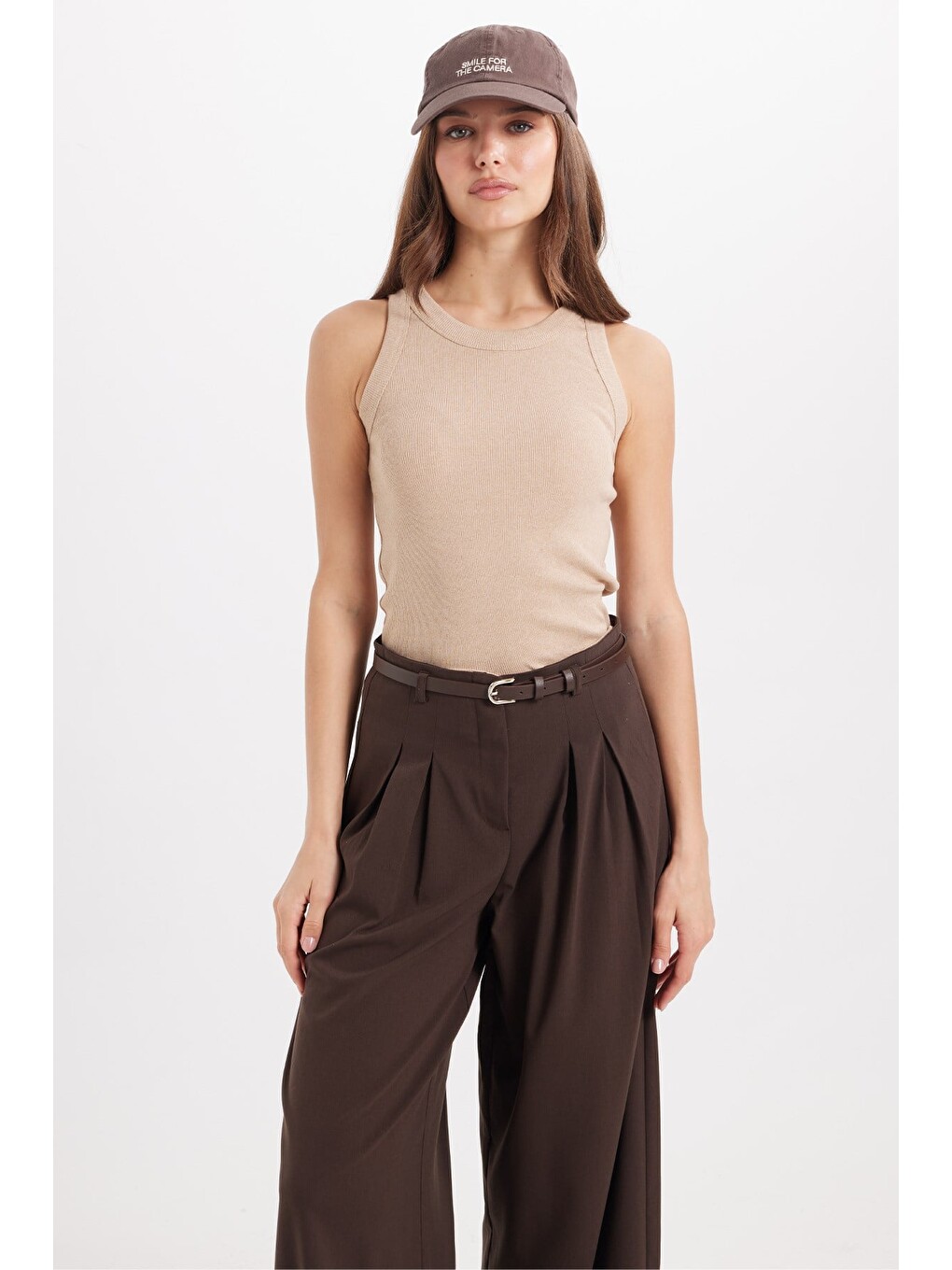 Bej Kadın Slim Fit Dar Kesim Pamuklu Askılı Bisiklet Yaka Vizon Crop Atlet-6