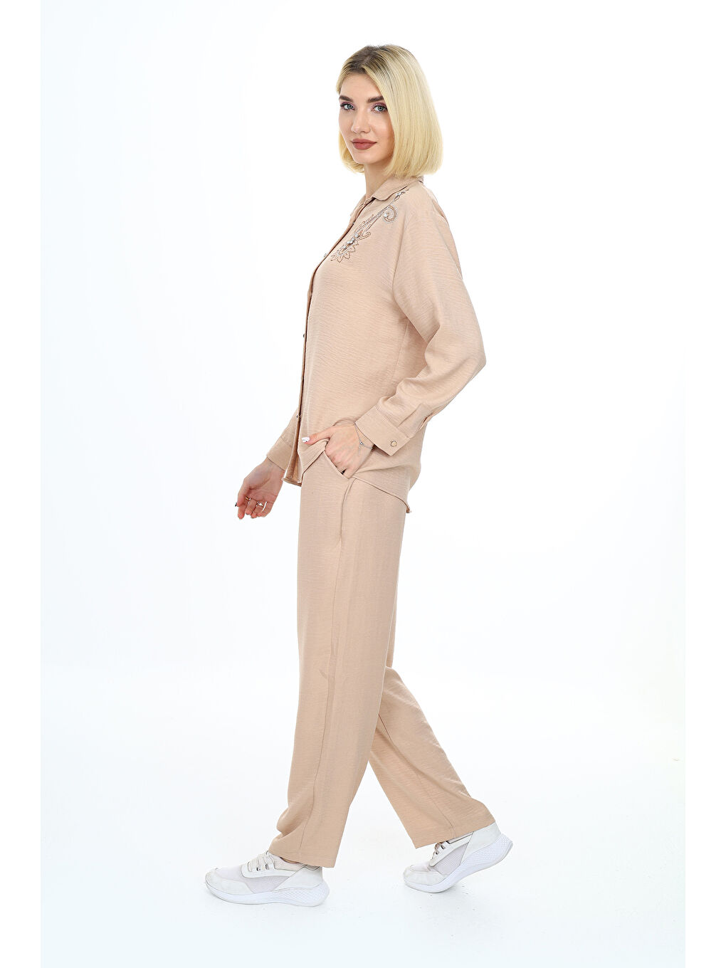 Ekru Kadın Takım-Taş Süslemeli-Alt-Üst Takım S-M-L Mnx24116-1