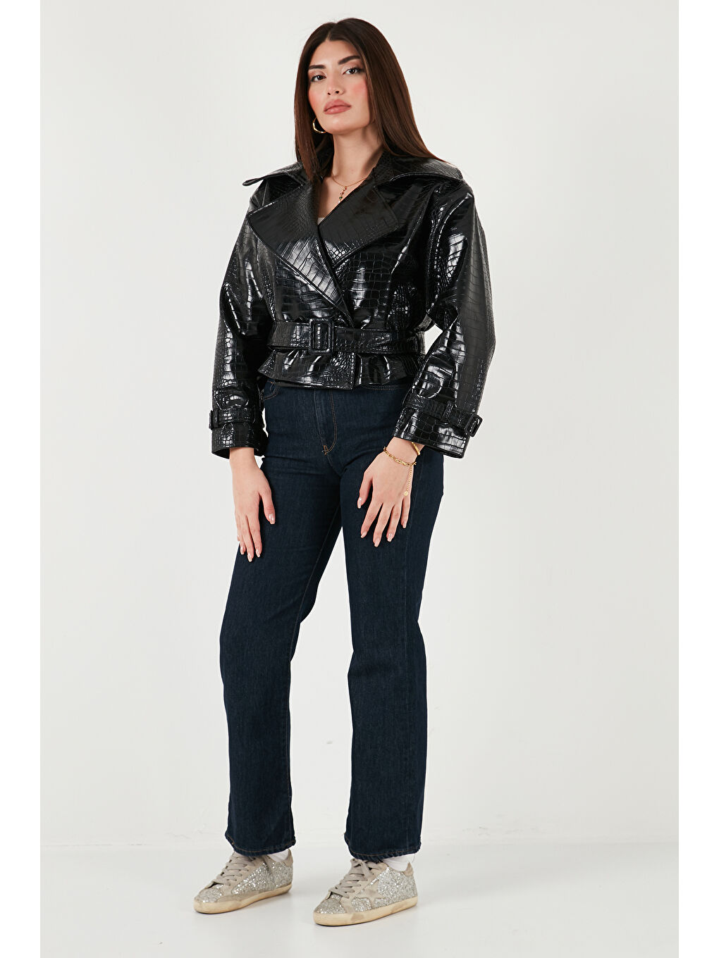 Siyah Krokodil Oversize Fit Kruvaze Yaka Kemer Detaylı Deri Ceket 6839632-1