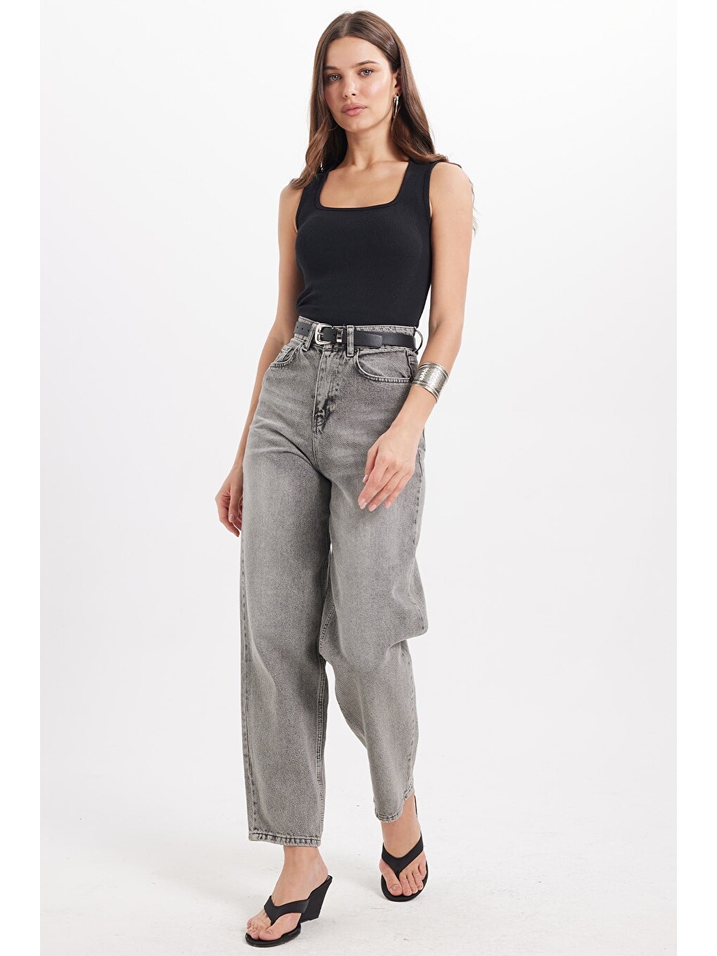 Kadın Slim Fit Dar Kesim Askılı Kare Yaka Pamuklu Siyah Crop Atlet-1