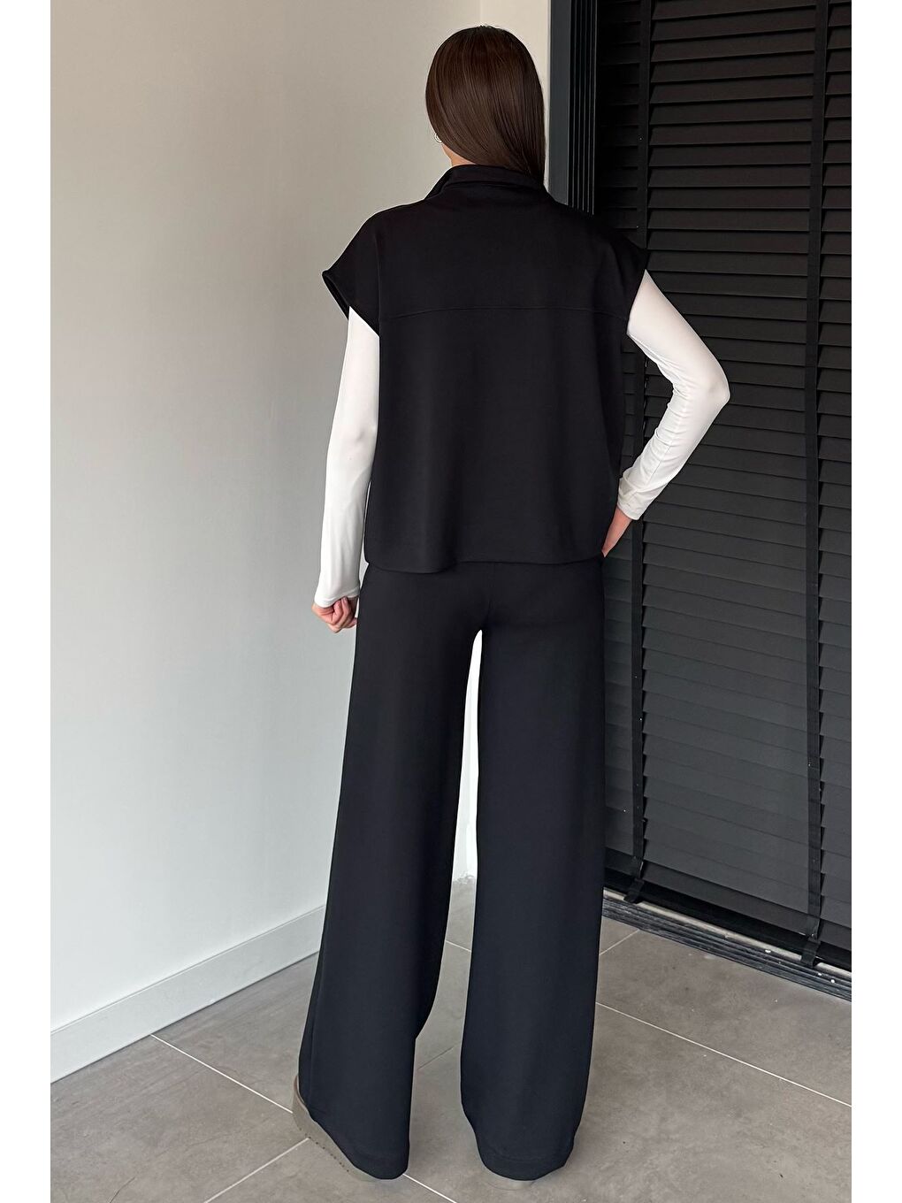 Siyah Kadın Çift Cepli Yelek Bel Lastikli Çimalı Palazzo Pantolon İkili Takım-3