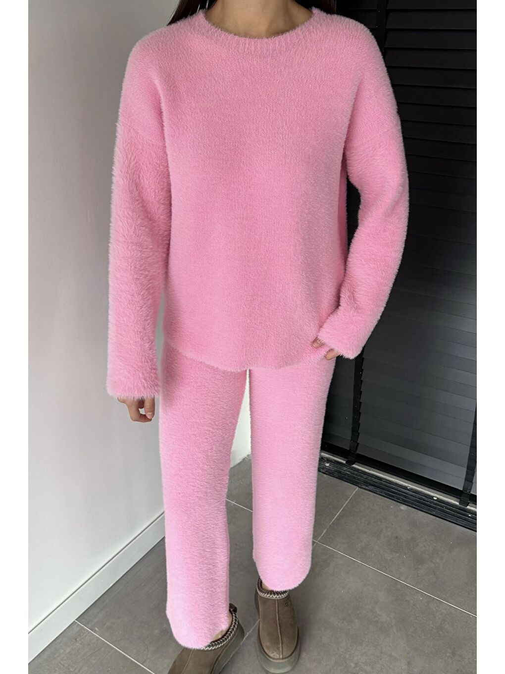 Pembe Kadın Sakallı Yumoş İplik Kazak Pantolon Triko İkili Takım-1