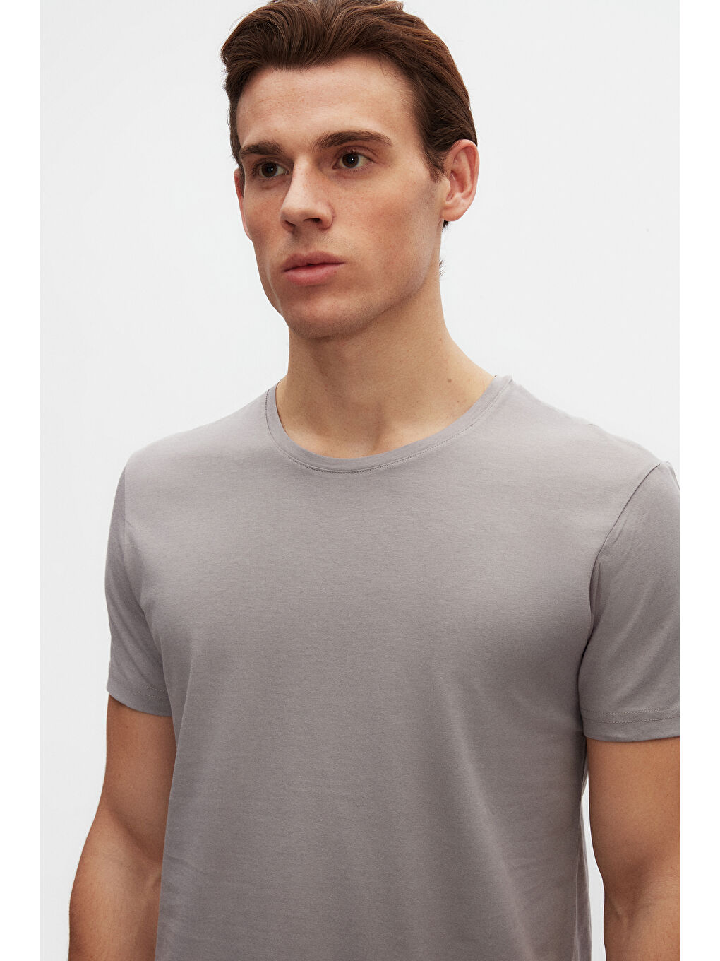 Slim Fit Gri Bisiklet Yaka %100 Pamuklu Nefes Alabilen T-Shirt-1