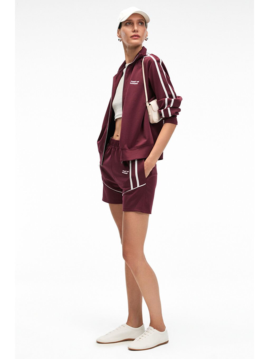 Zınnıe Kadın Regular Nakış Ve Yan Şerit Detaylı Metal Fermuarlı Dik Yaka Bordo Sweatshirt-1