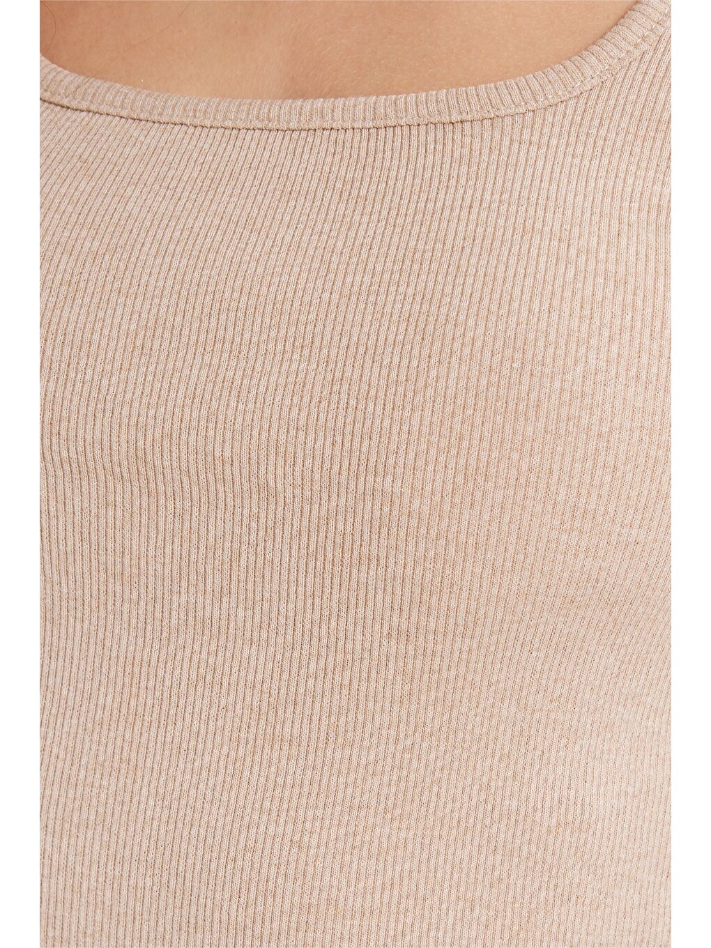 Bej Kadın Slim Fit Dar Kesim Askılı Kare Yaka Pamuklu Vizon Crop Atlet-4