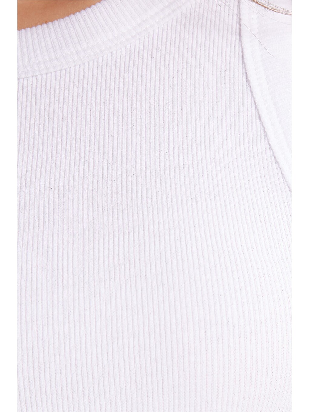 Kadın Slim Fit Dar Kesim Pamuklu Askılı Bisiklet Yaka Beyaz Crop Atlet-4